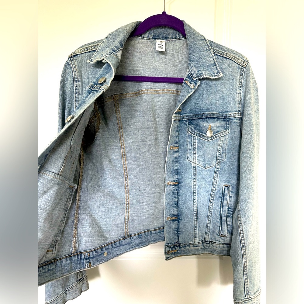 Classic Denim Jacket - Picture 3 of 5